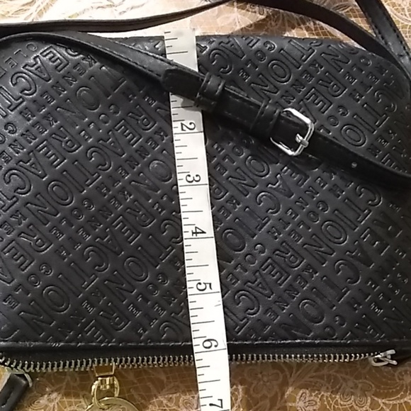Reaction Kenneth Cole mini Crossbody Bag Black - Picture 2 of 8